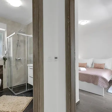 Apartmán - Santric